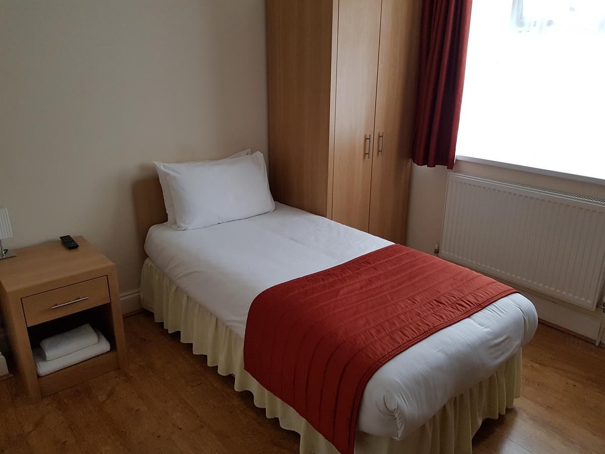 Forest View Hotel London Ngoại thất bức ảnh